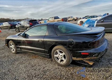 1999 Pontiac Firebird z USA, uszkodzony, nr VIN 2G2FS22K0X2229662